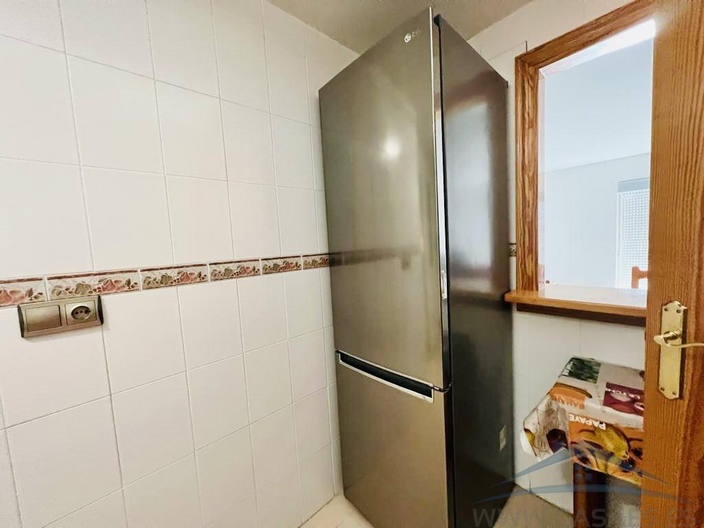 For sale of flat in Roquetas de Mar