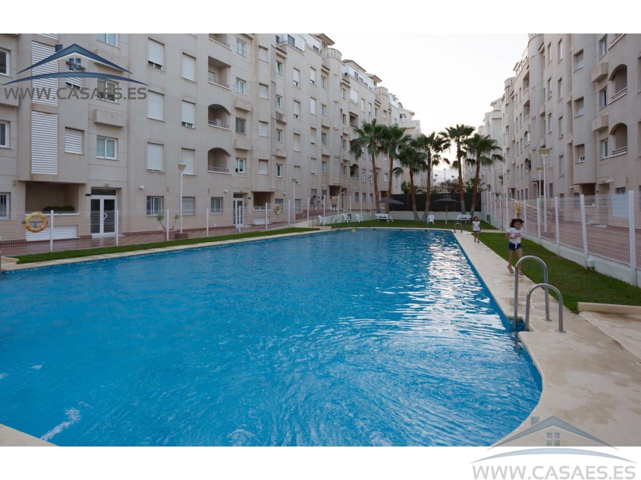 For rent of flat in Roquetas de Mar