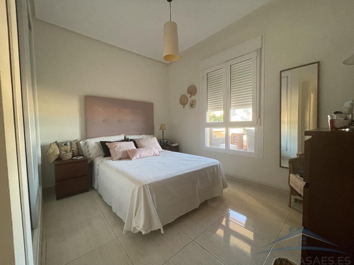 For rent of flat in Roquetas de Mar