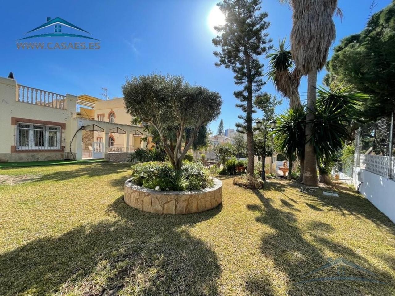 Vendita di terreno in Roquetas de Mar