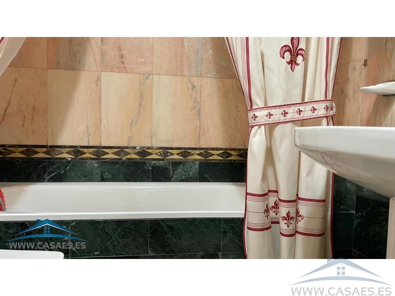 Alquiler de piso en Roquetas de Mar