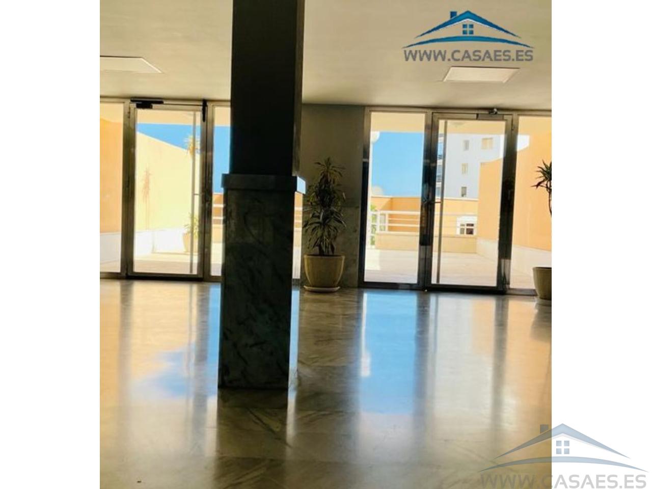 Alquiler de piso en Roquetas de Mar