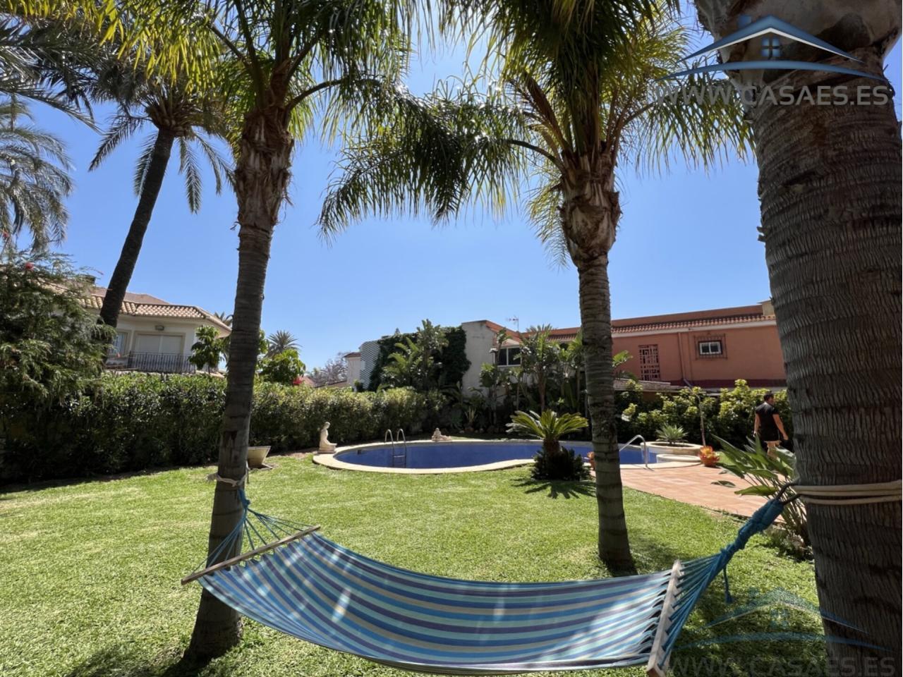 For sale of chalet in Roquetas de Mar