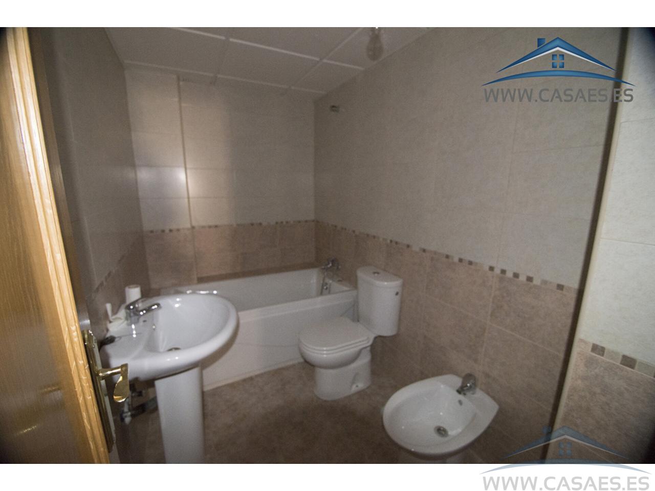 For sale of flat in Roquetas de Mar