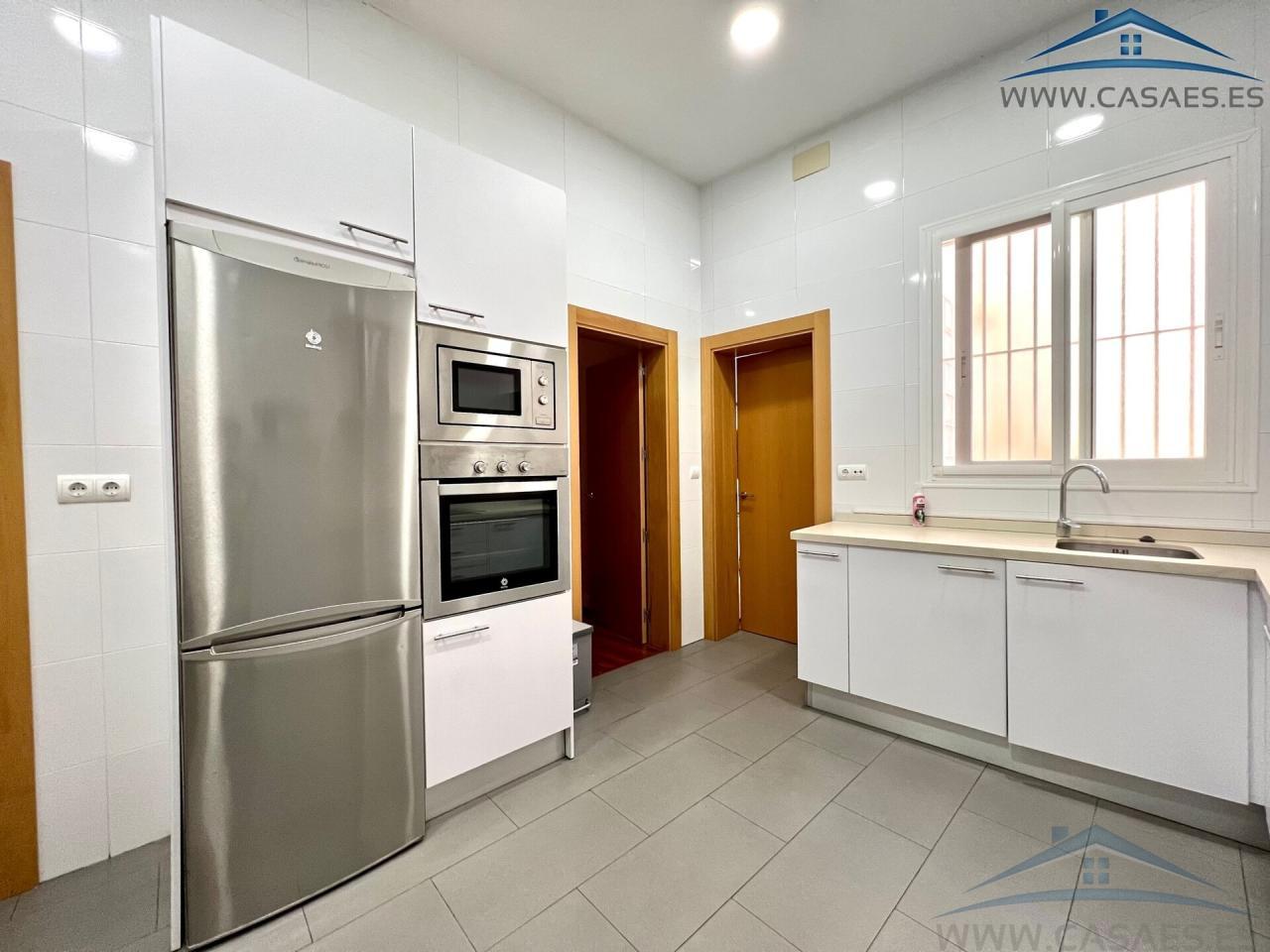 For rent of flat in Almería