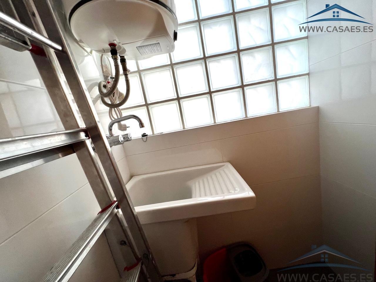 For rent of flat in Almería