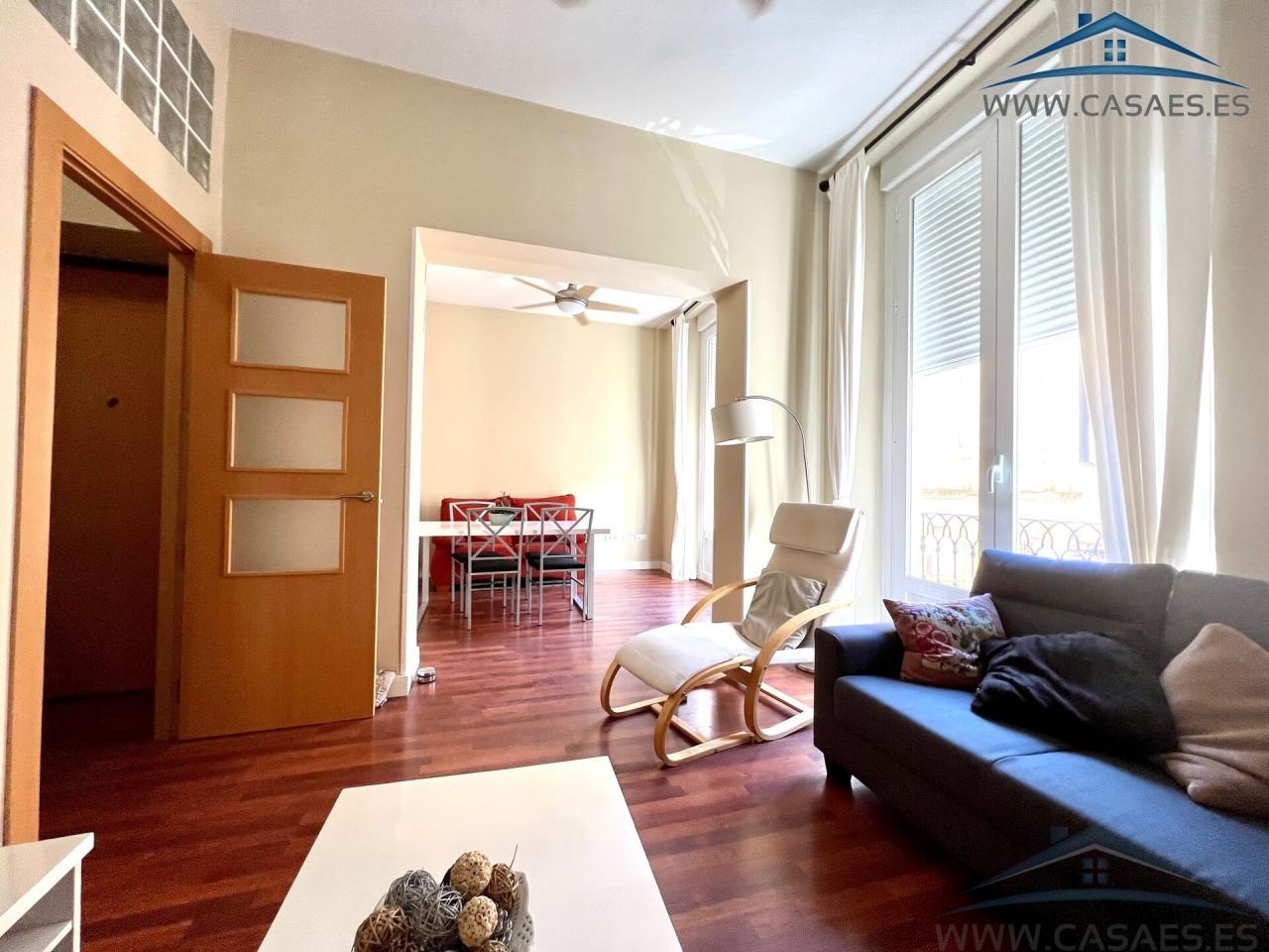 For rent of flat in Almería
