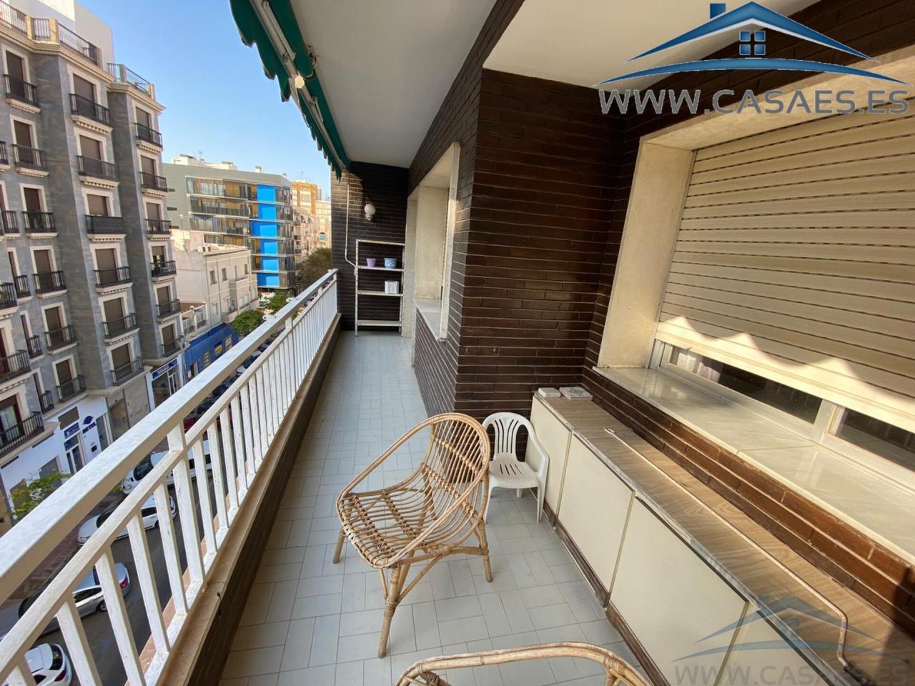 For rent of flat in Almería