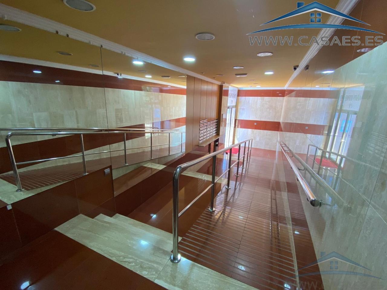 For rent of flat in Almería