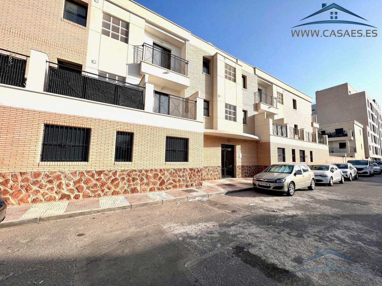 For rent of flat in Roquetas de Mar