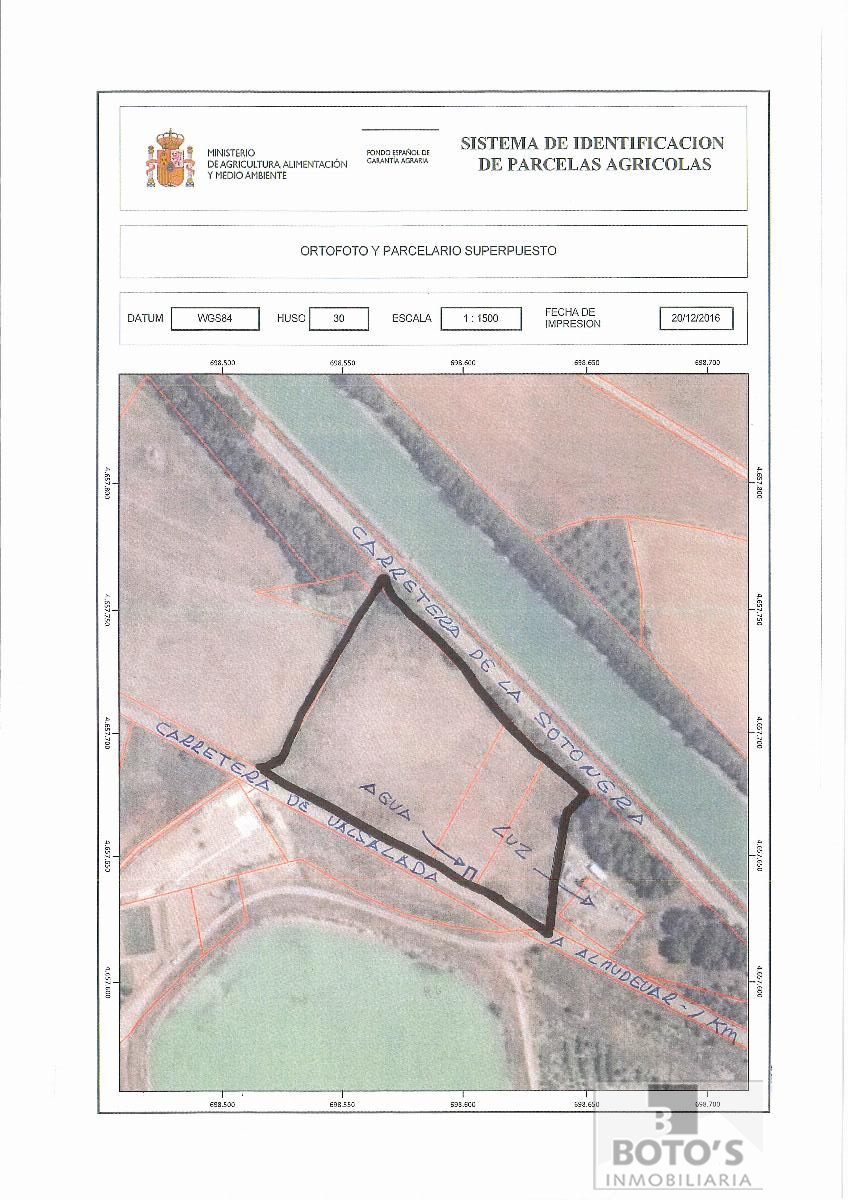 For sale of land in Almudévar