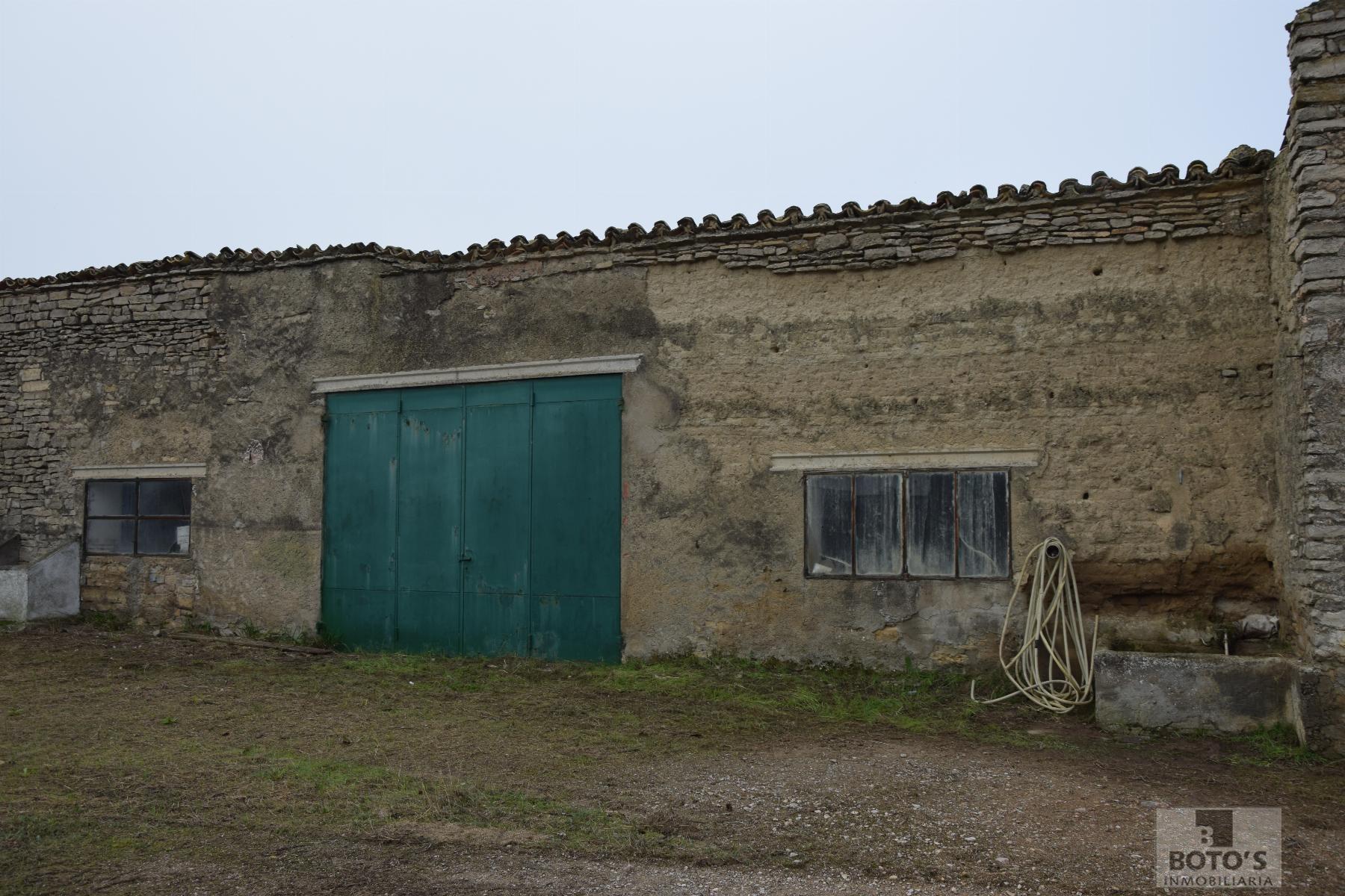 Venta de terreno en Almudévar