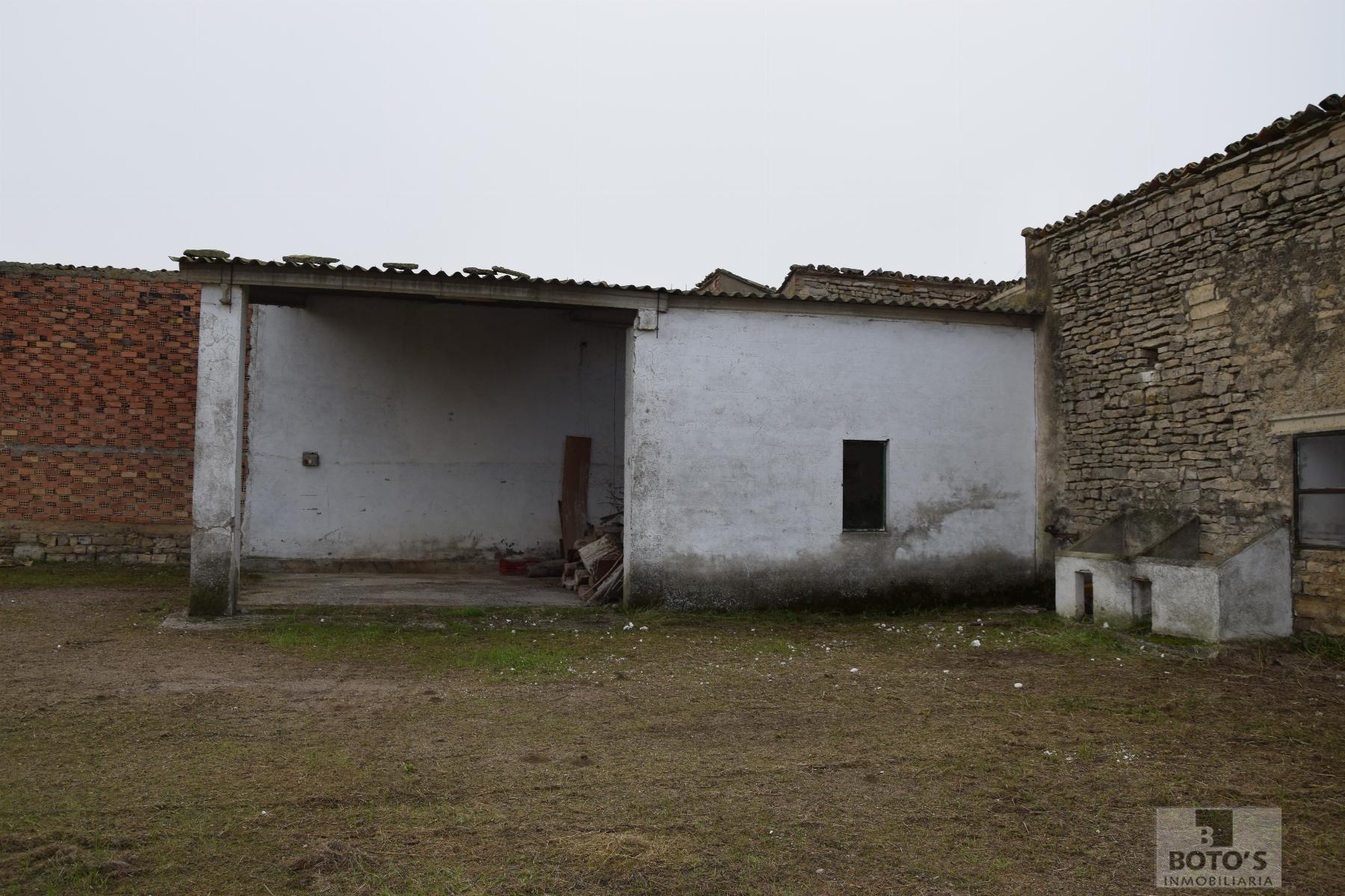 Venta de terreno en Almudévar