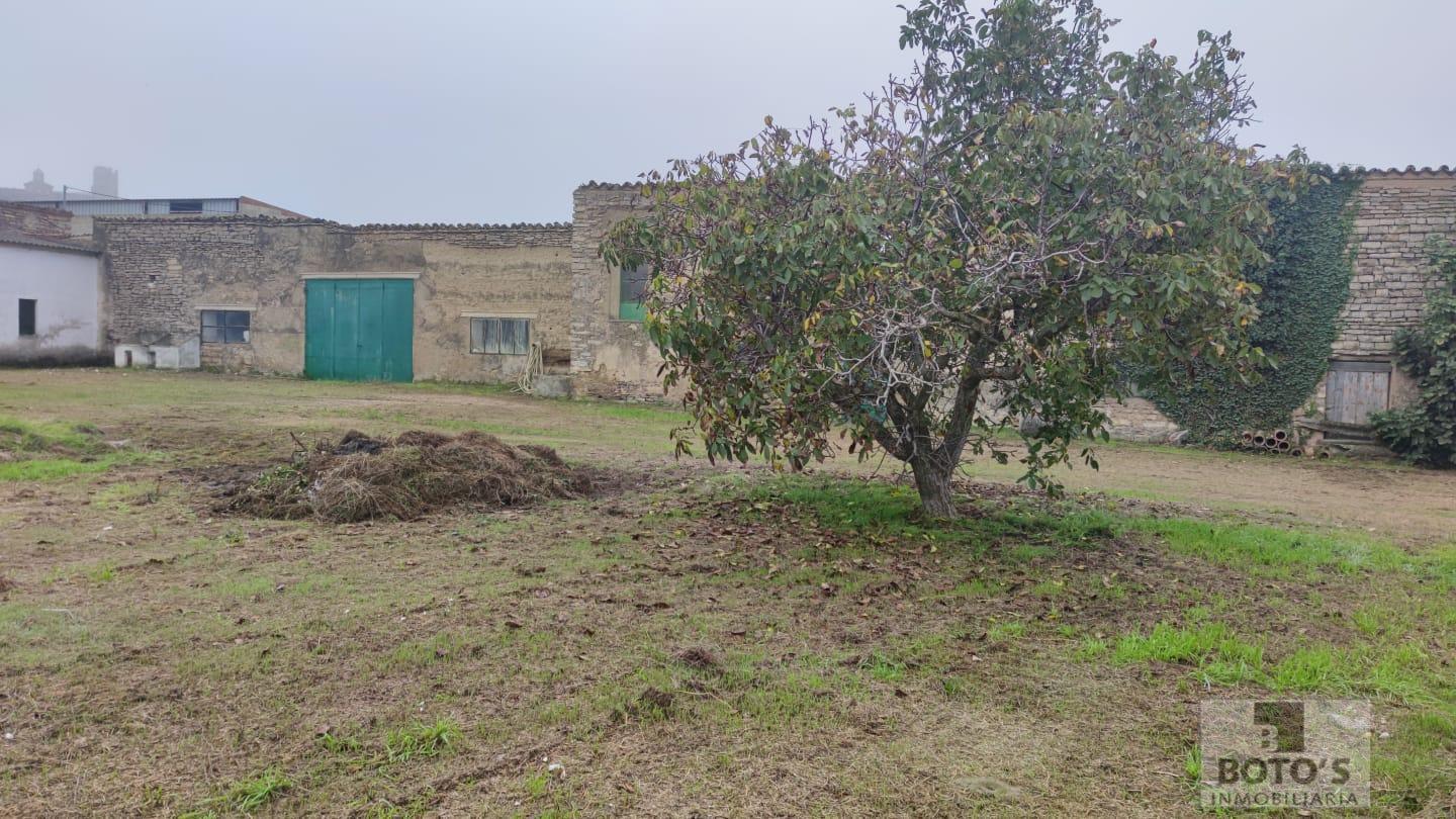 Venta de terreno en Almudévar