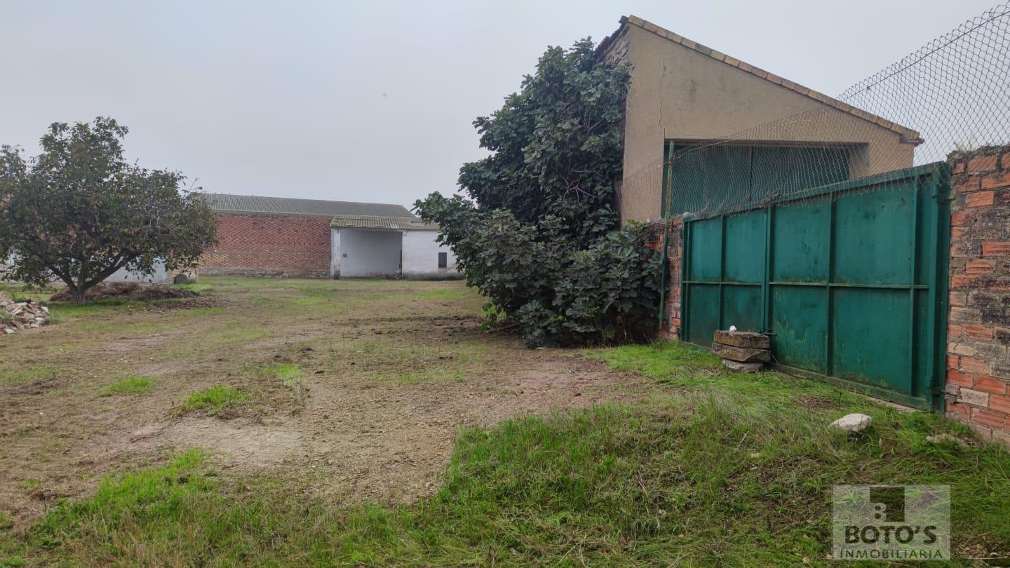 Venta de terreno en Almudévar