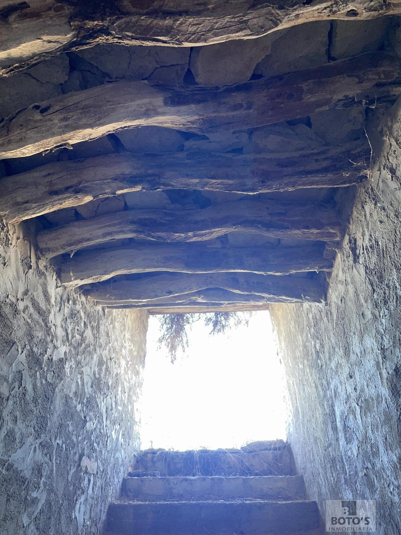 For sale of cellar in Almudévar