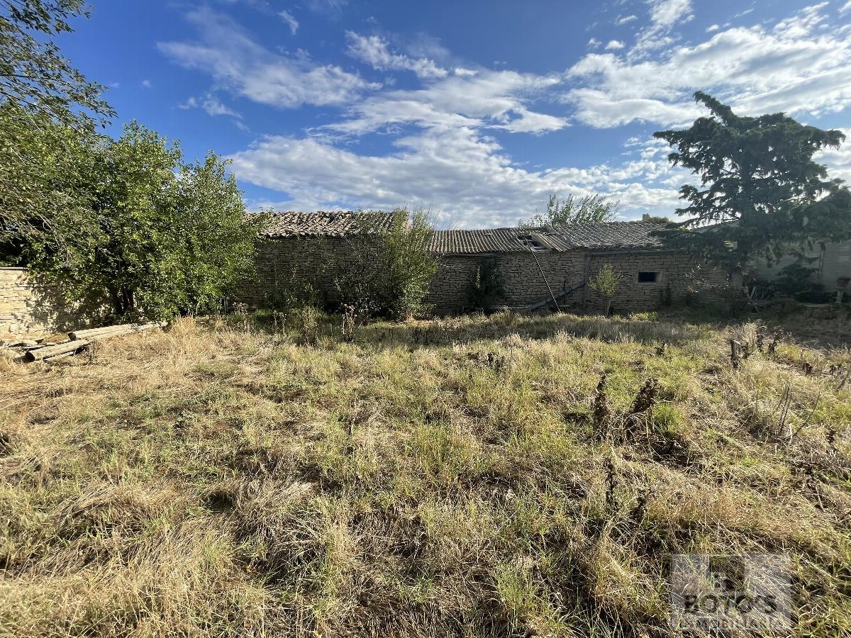 For sale of land in Almudévar