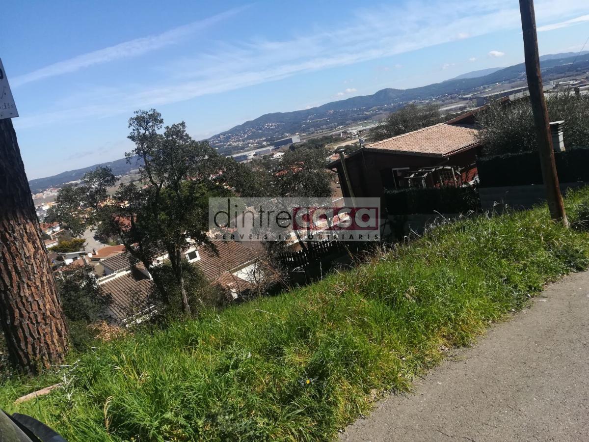 For sale of land in Tordera