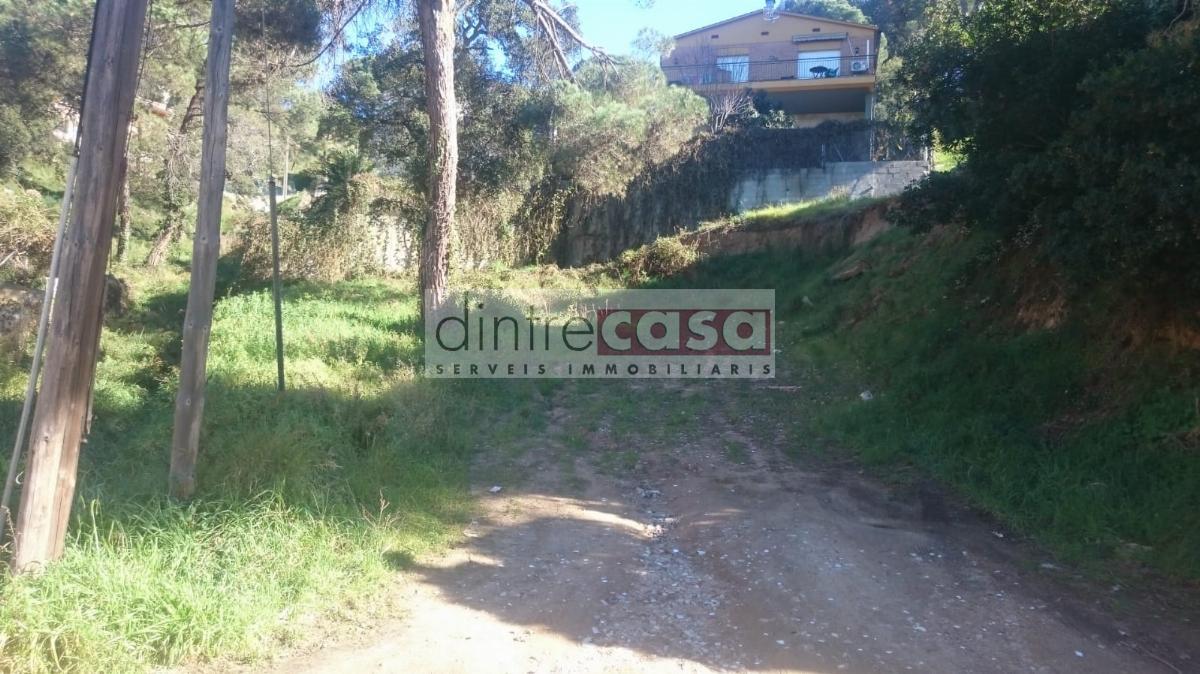 For sale of land in Tordera