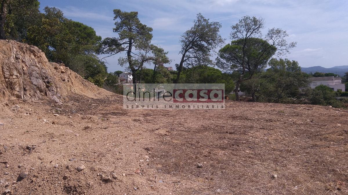 For sale of land in Tordera