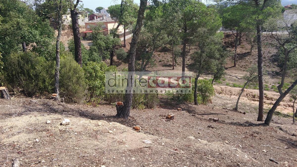 For sale of land in Tordera