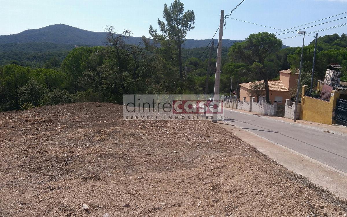 For sale of land in Tordera