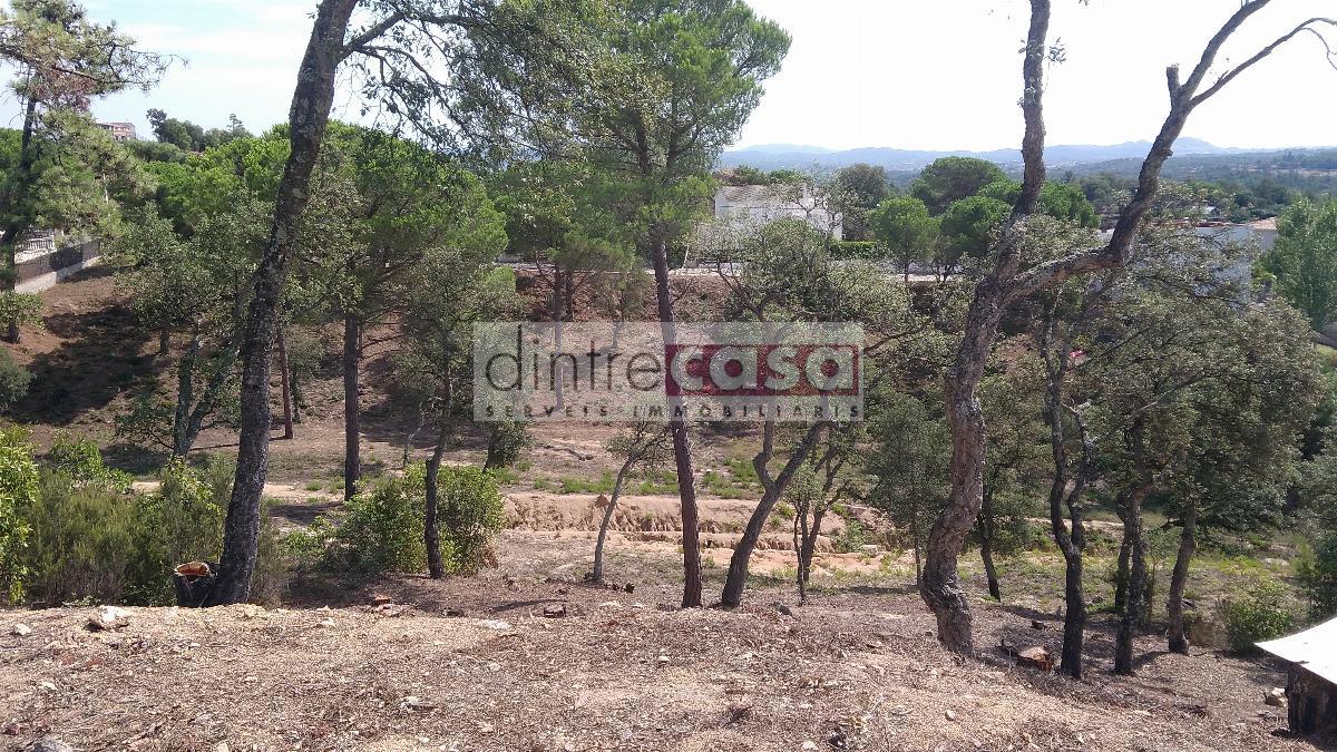 For sale of land in Tordera