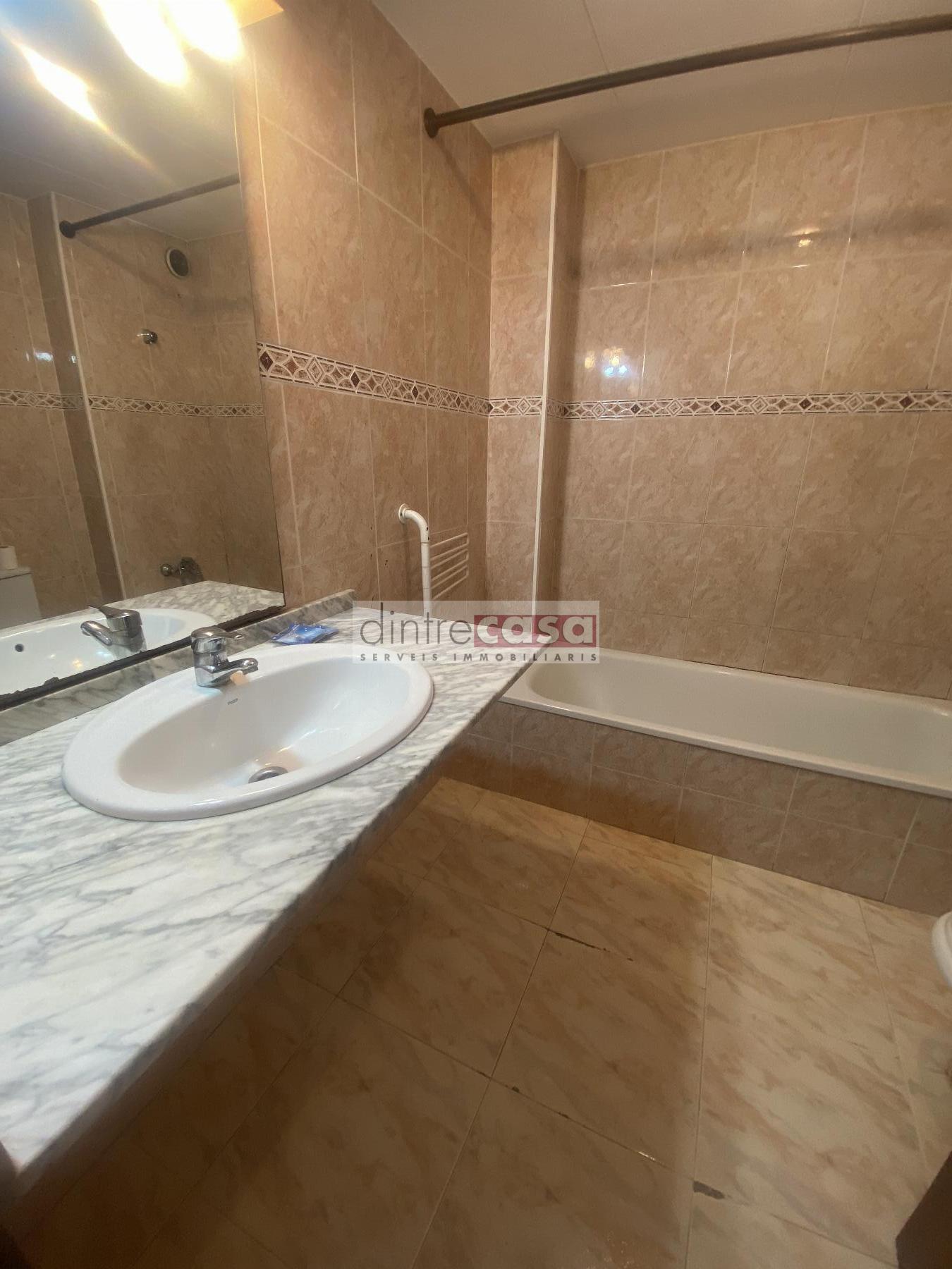 For sale of flat in Tordera