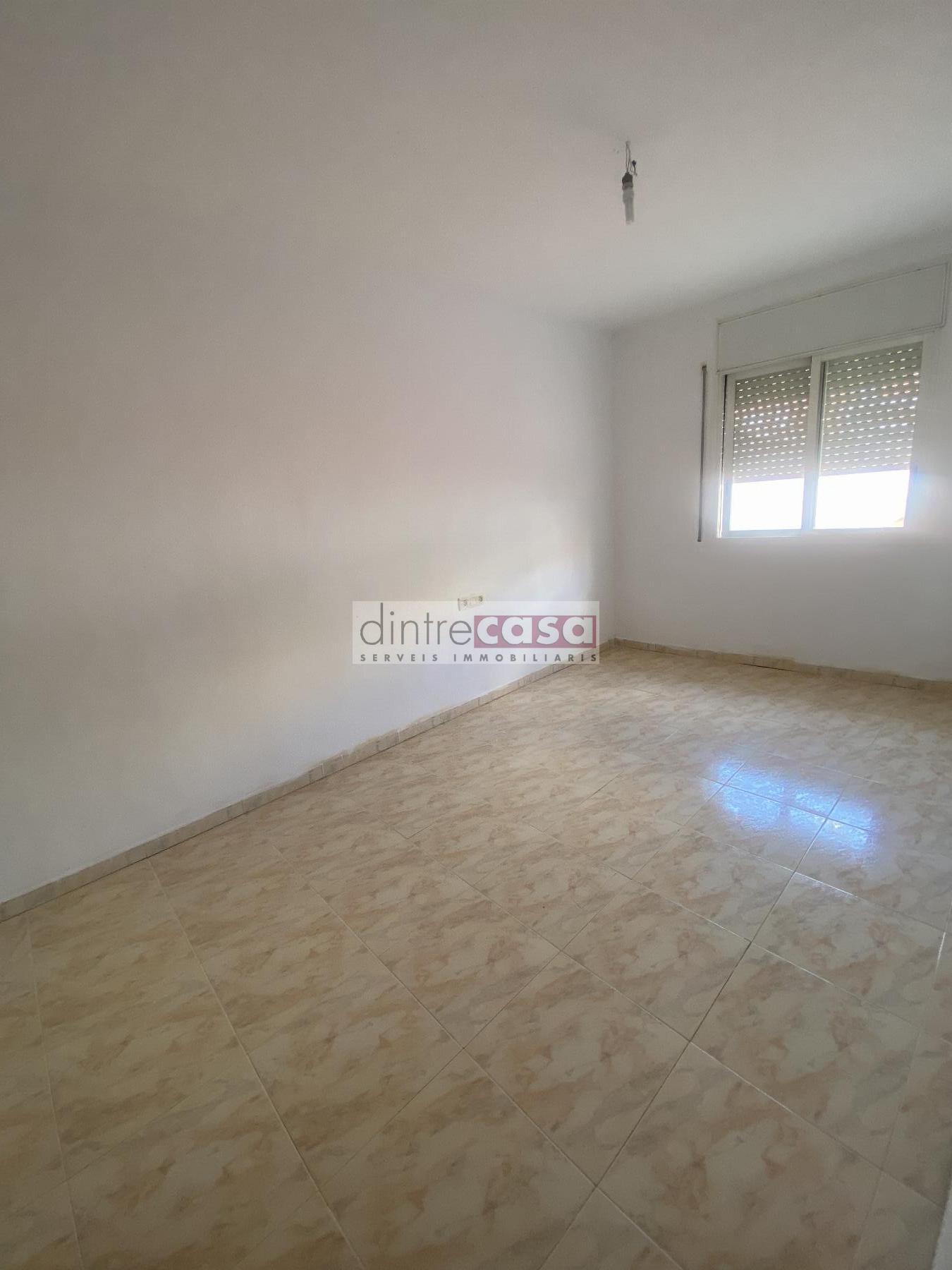 For sale of flat in Tordera