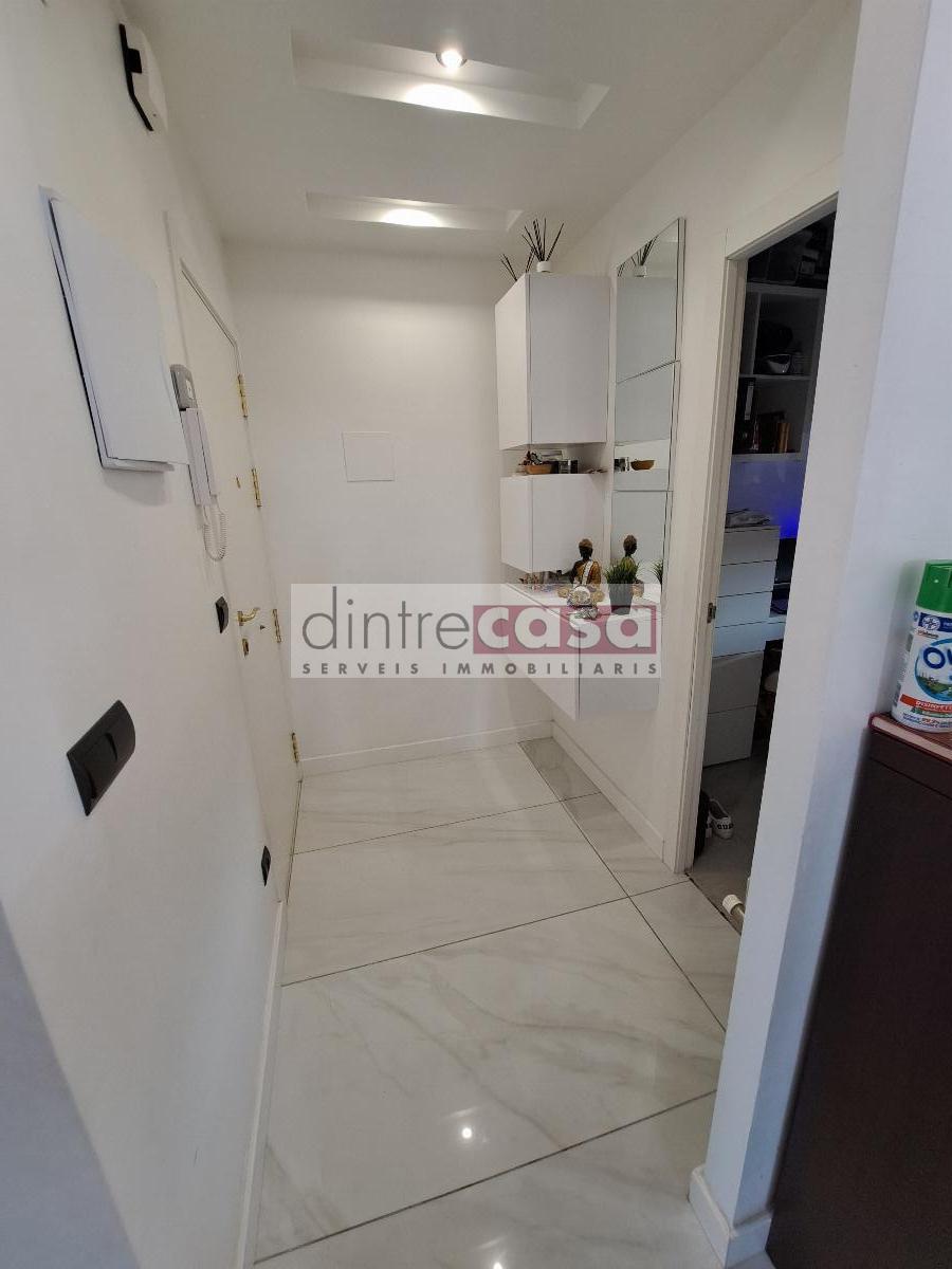 For sale of flat in Hostalric