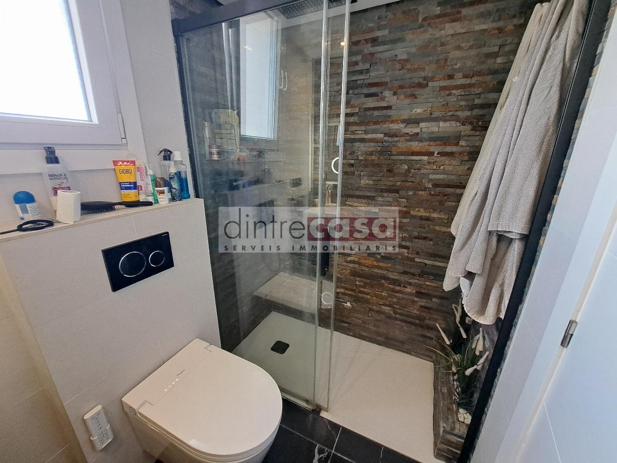 For sale of flat in Hostalric