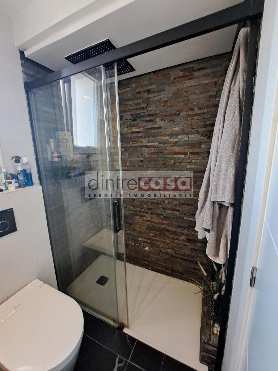 For sale of flat in Hostalric