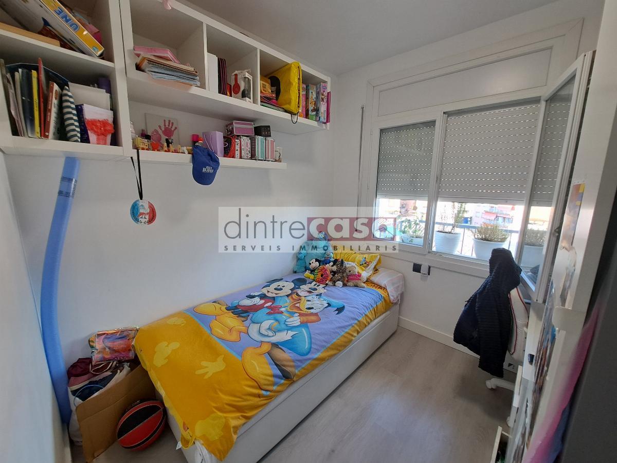 For sale of flat in Hostalric