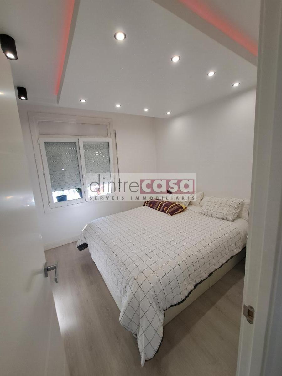For sale of flat in Hostalric