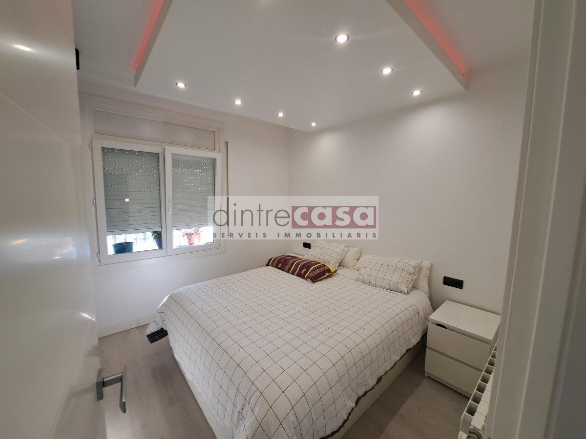 For sale of flat in Hostalric