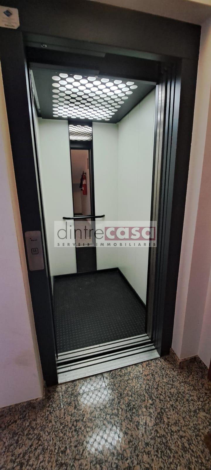 For sale of flat in Tordera