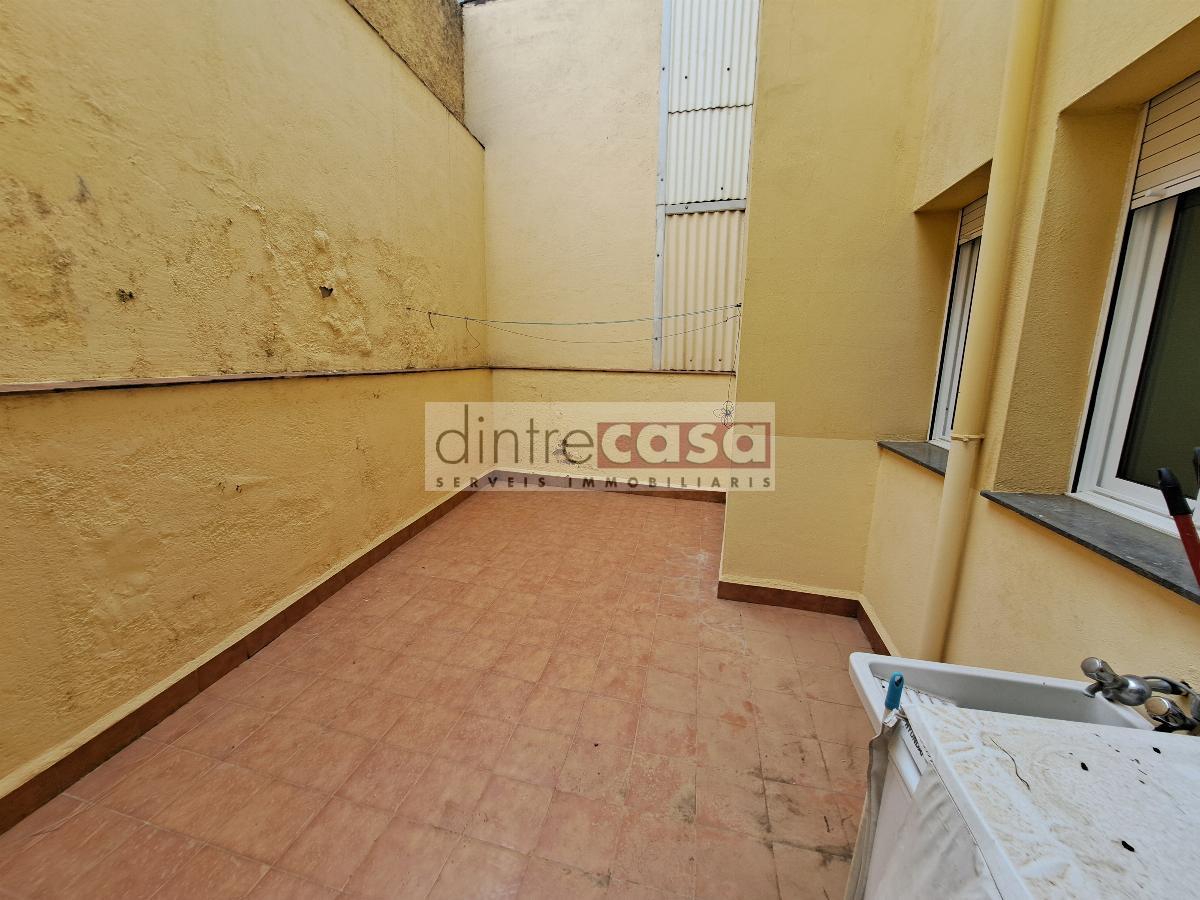 For sale of ground floor in Tordera