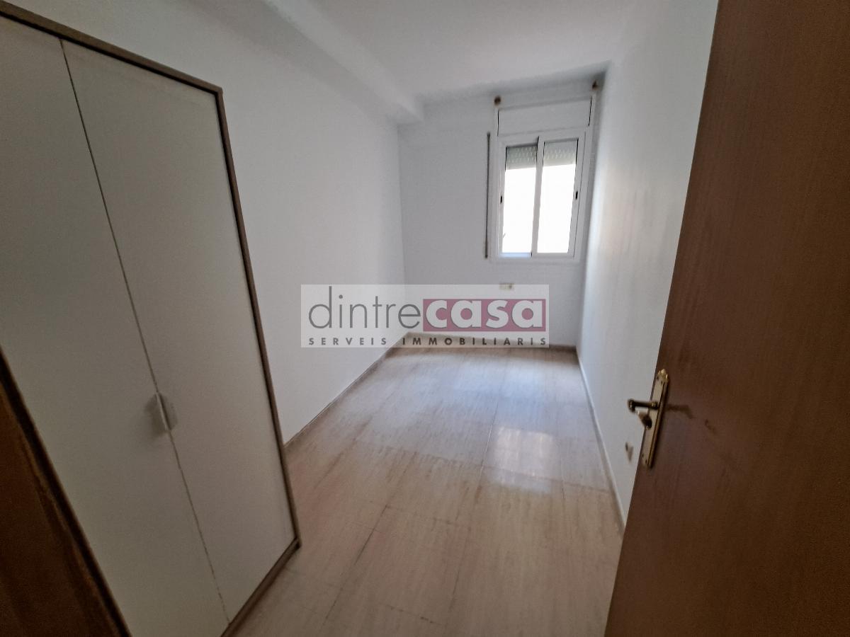 For sale of ground floor in Tordera
