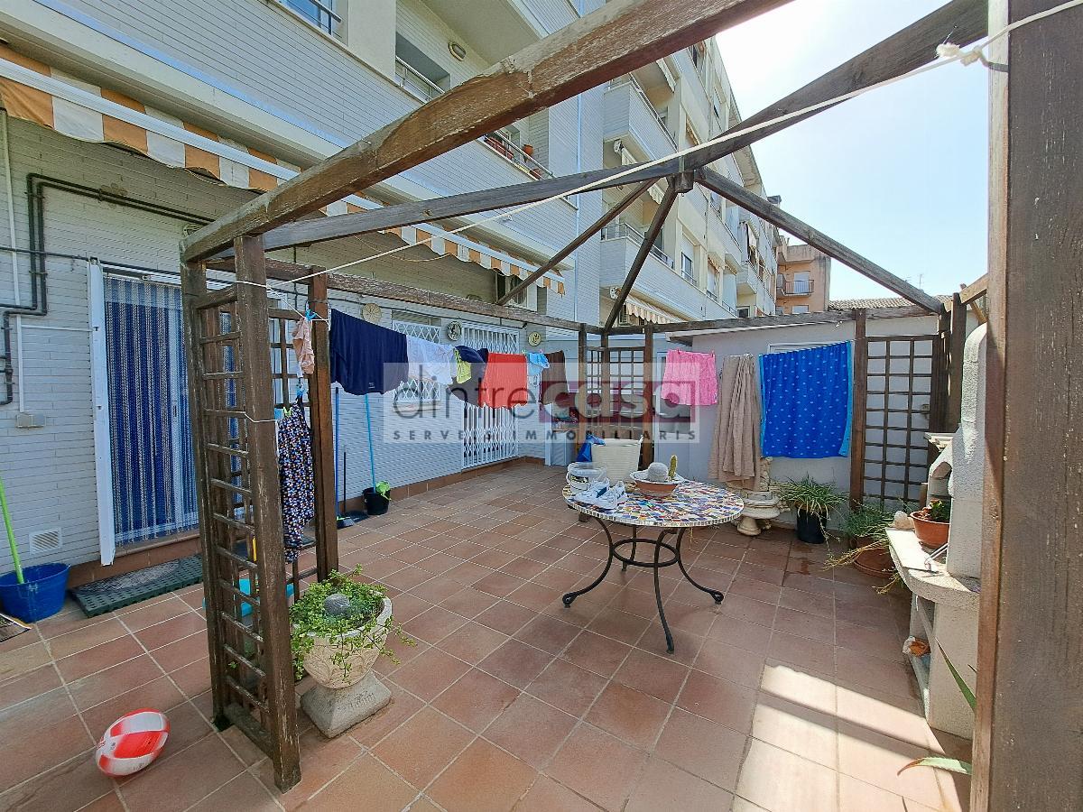 For sale of ground floor in Tordera