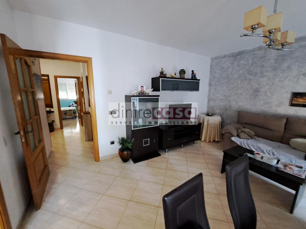 For sale of ground floor in Tordera
