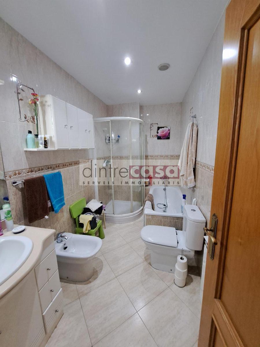 For sale of ground floor in Tordera