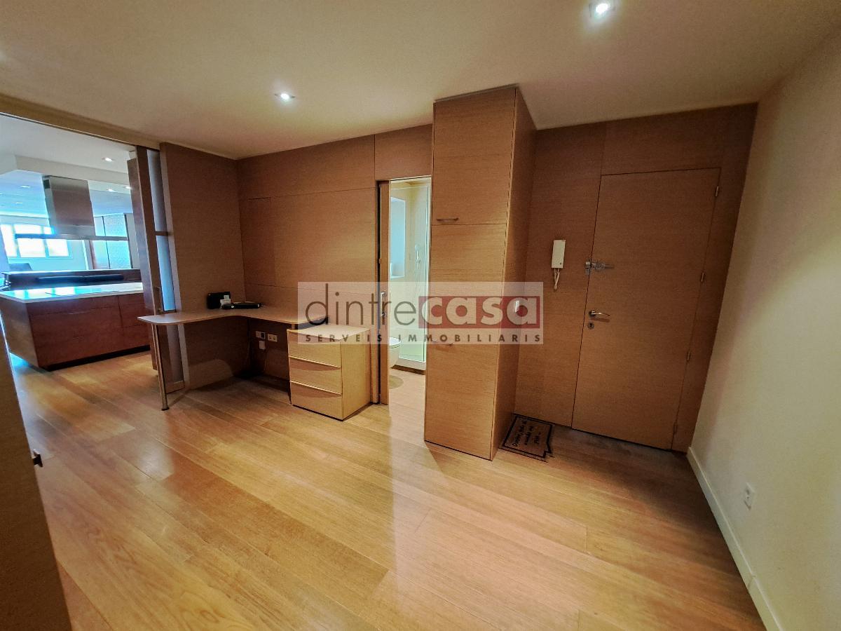 For sale of study in Barcelona