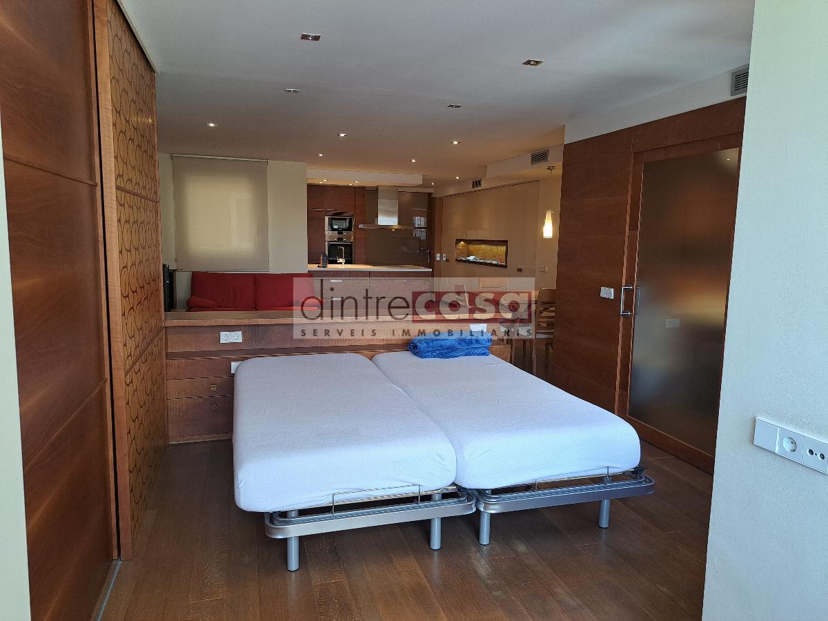For sale of study in Barcelona