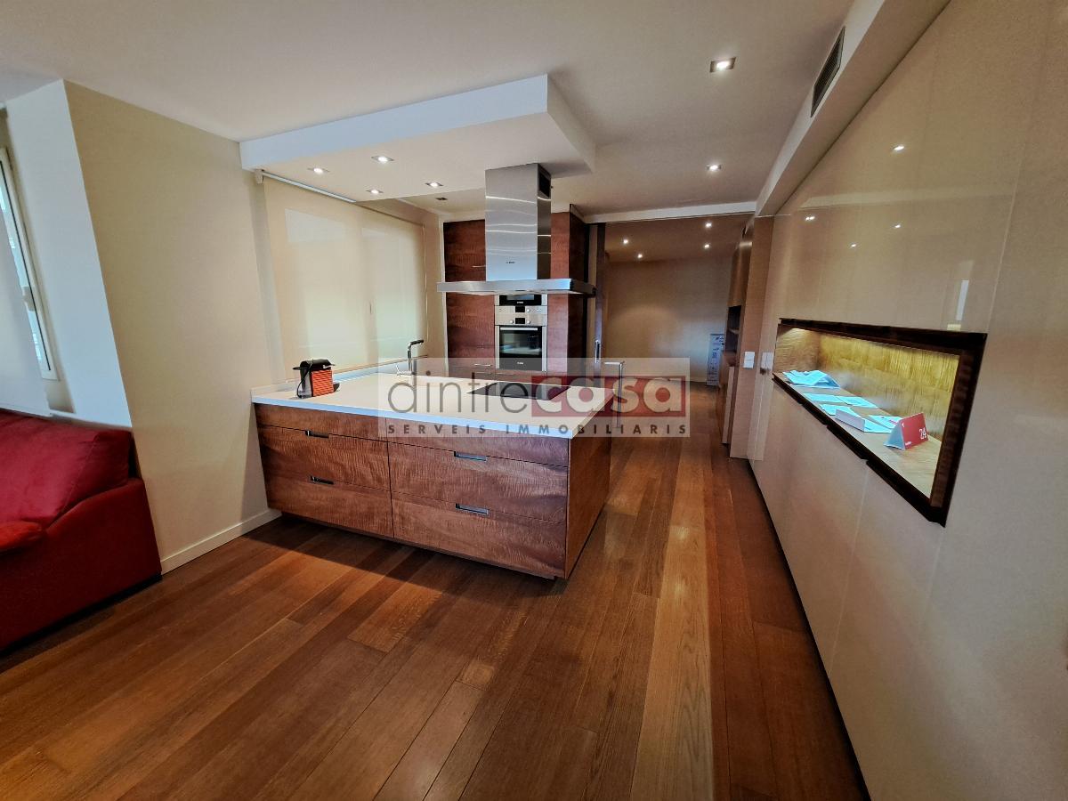 For sale of study in Barcelona