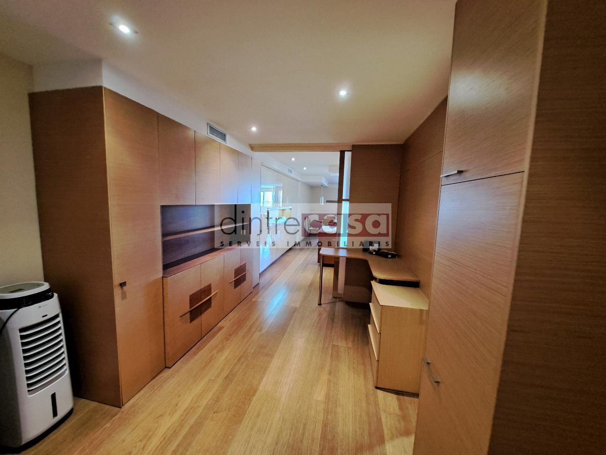 For sale of study in Barcelona