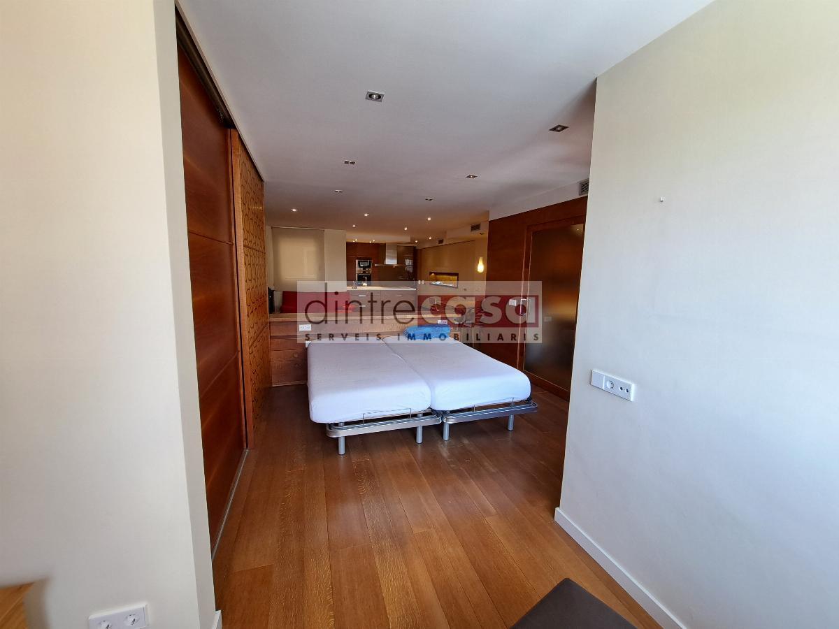 For sale of study in Barcelona