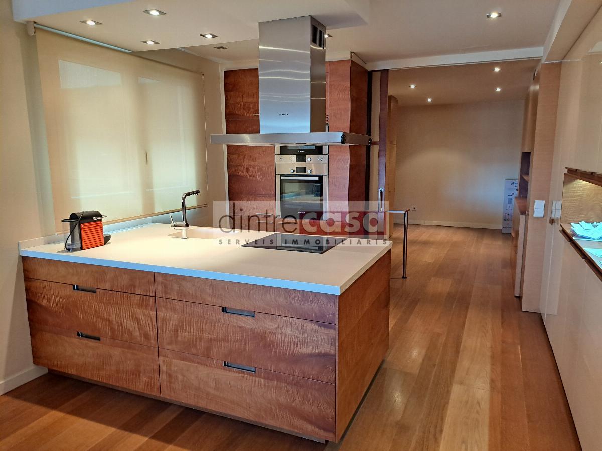 For sale of study in Barcelona