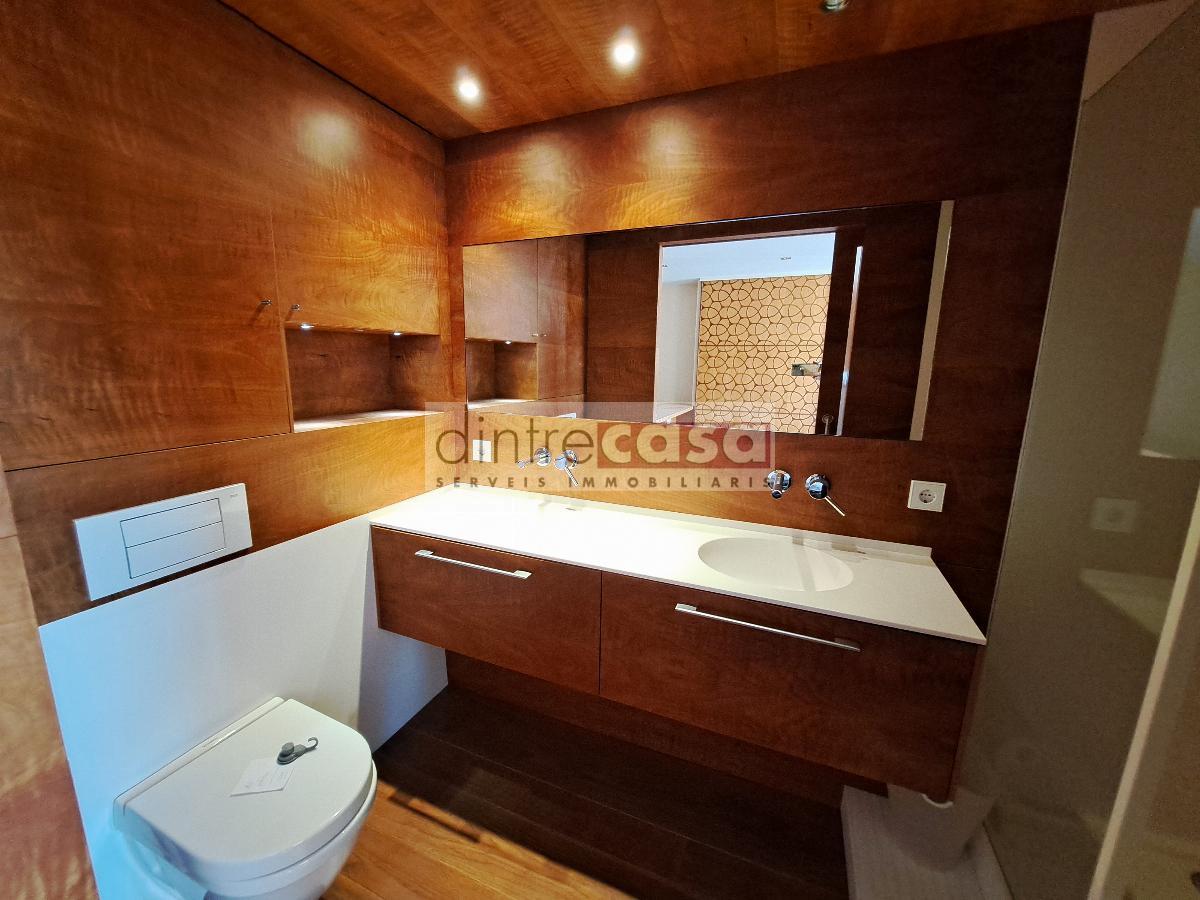 For sale of study in Barcelona