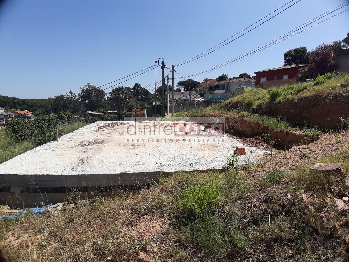 For sale of land in Tordera