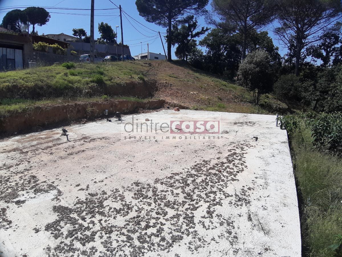 For sale of land in Tordera